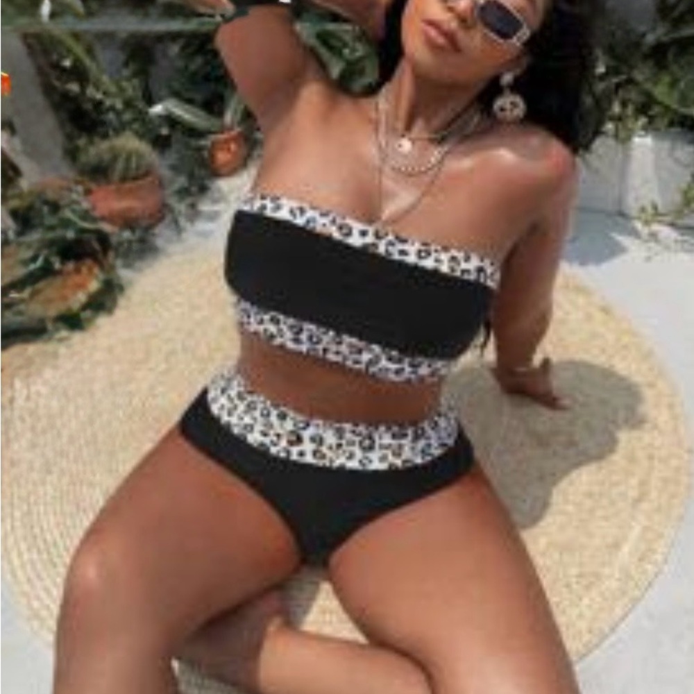 Stylish Black and Leopard Bikini Set